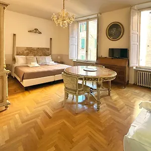 Alojamento de Acomodação e Pequeno-almoço La Fontanina, Siena